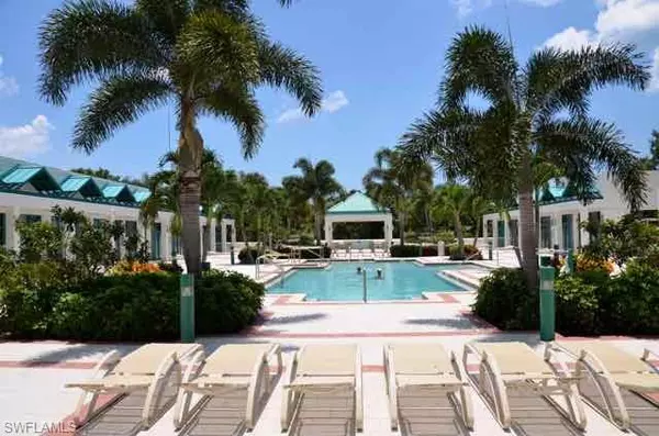 Naples, FL 34108,7515 Pelican Bay BLVD #PH-D