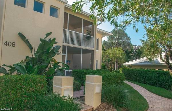 5817 Glencove DR #404, Naples, FL 34108