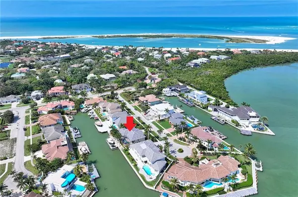 Marco Island, FL 34145,471 Renard CT