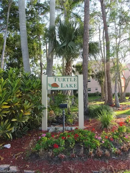 200 Turtle Lake CT #109, Naples, FL 34105