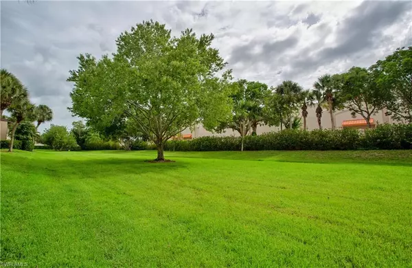 Naples, FL 34112,3563 Antarctic CIR #2102