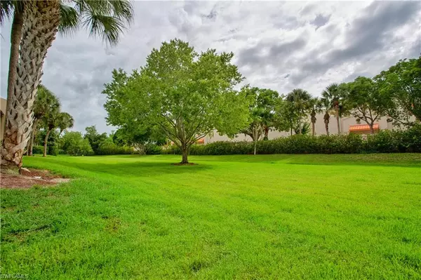 Naples, FL 34112,3563 Antarctic CIR #2102