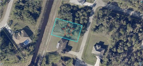 558 Redwood AVE S, Lehigh Acres, FL 33974