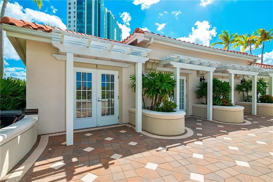 7575 Pelican Bay BLVD #1502, Naples, FL 34108