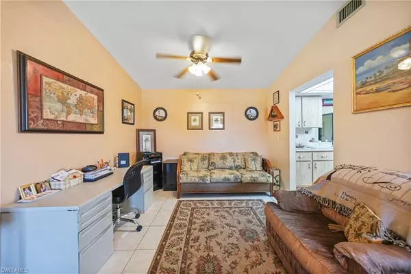 Cape Coral, FL 33990,1419 SE 22nd ST