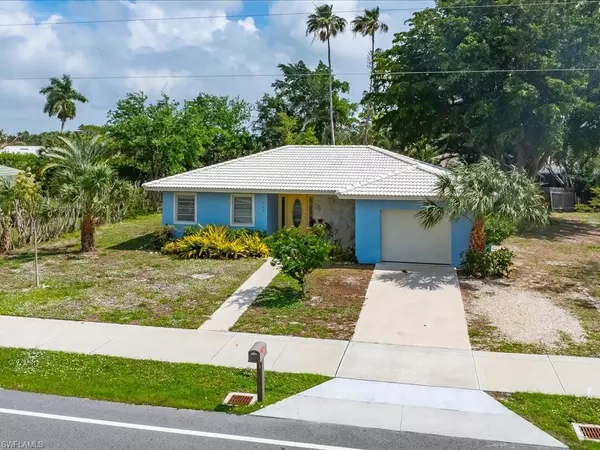 469 Yellowbird ST, Marco Island, FL 34145