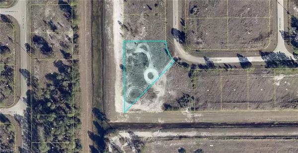 828 Ashley RD, Lehigh Acres, FL 33974