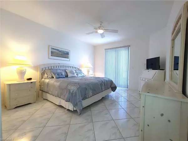 Naples, FL 34108,400 Flagship DR #704