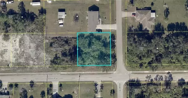 207 E 6th ST, Lehigh Acres, FL 33972