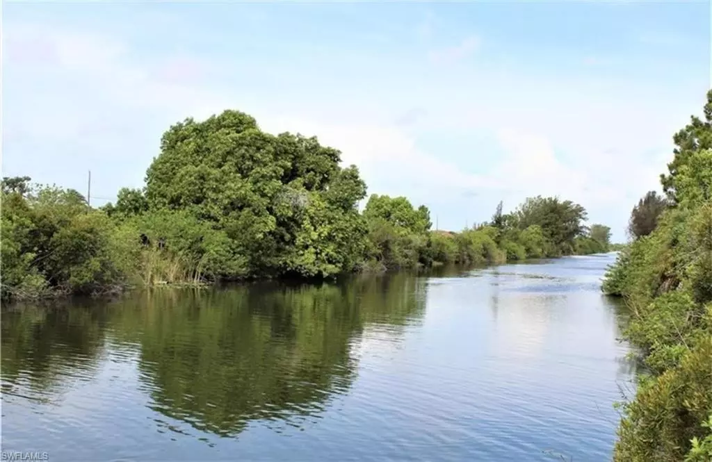 Cape Coral, FL 33993,27 NW 19th TER