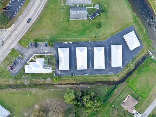 Lehigh Acres, FL 33936,302 Lee BLVD