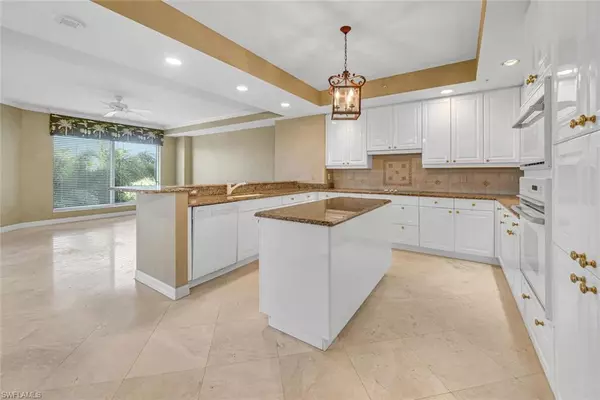 Naples, FL 34108,7575 Pelican Bay BLVD #301