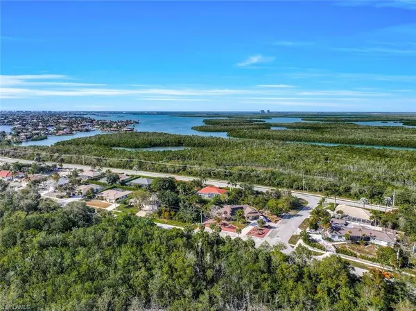 Marco Island, FL 34145,2037 Sheffield AVE