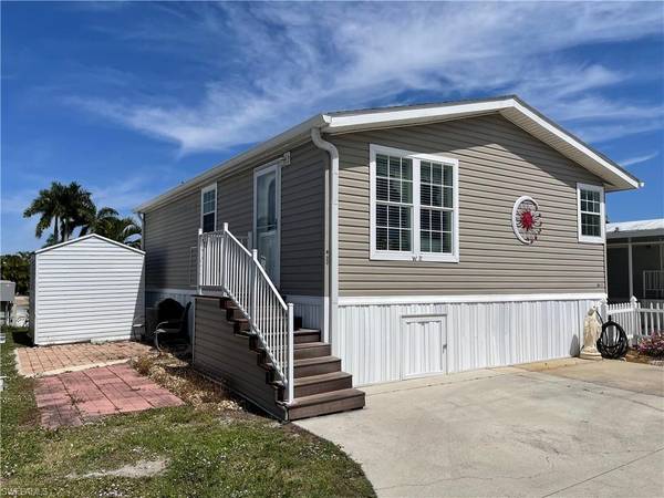 5760 Pink Panther DR,  Fort Myers,  FL 33908