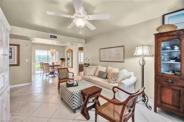 Naples, FL 34105,279 Quail Forest BLVD #113