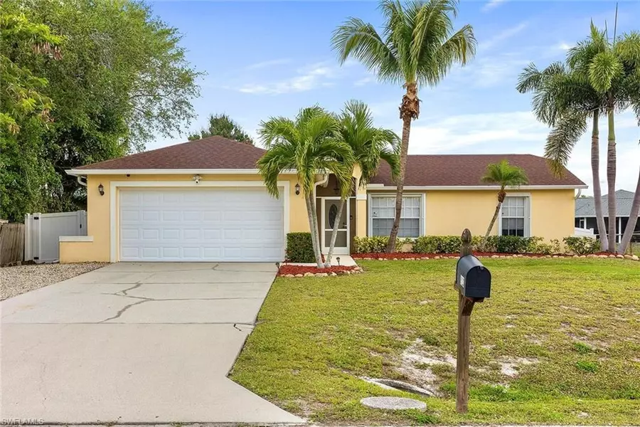 9123 Aster RD, Fort Myers, FL 33967