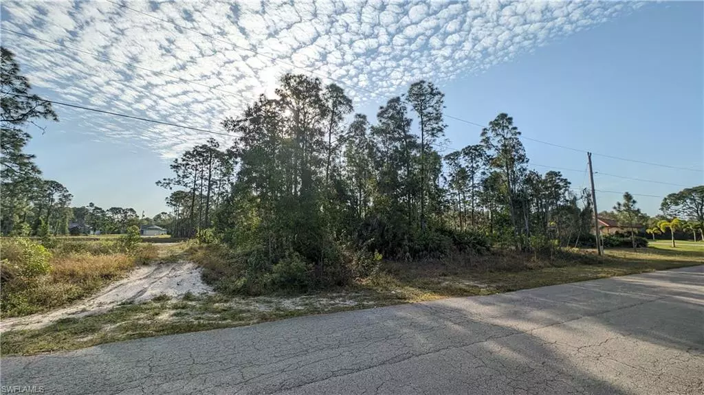 Lehigh Acres, FL 33974,454 Jaipur DR