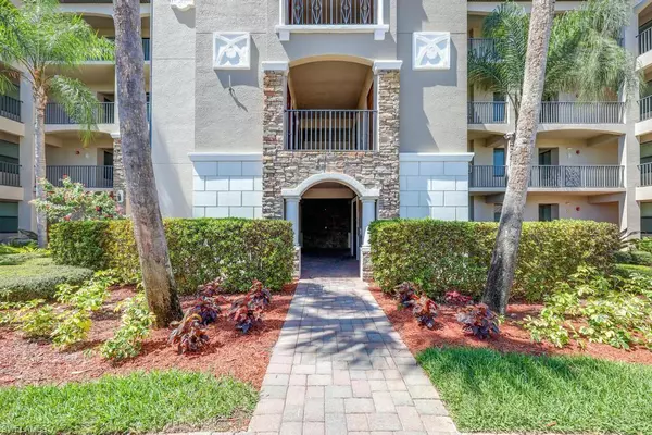 Naples, FL 34113,9816 Giaveno CIR #1321