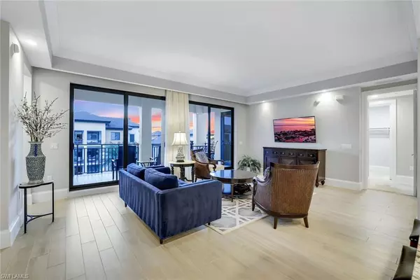 Naples, FL 34102,1030 3rd AVE S #514