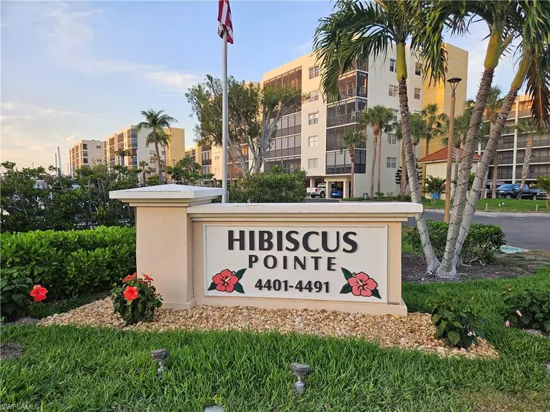 Hibiscus Boat Dock #68 LN, Fort Myers Beach, FL 33931