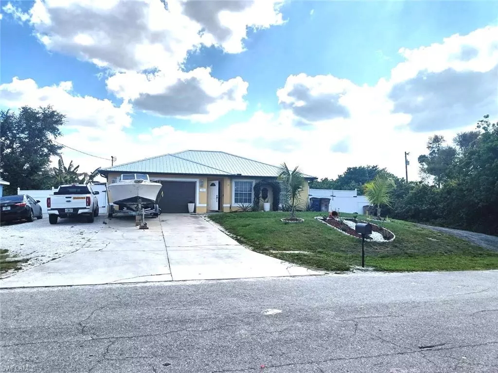 Lehigh Acres, FL 33976,3111 6th ST SW