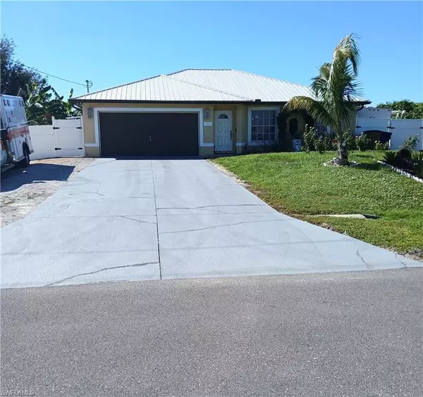 3111 6th ST SW, Lehigh Acres, FL 33976
