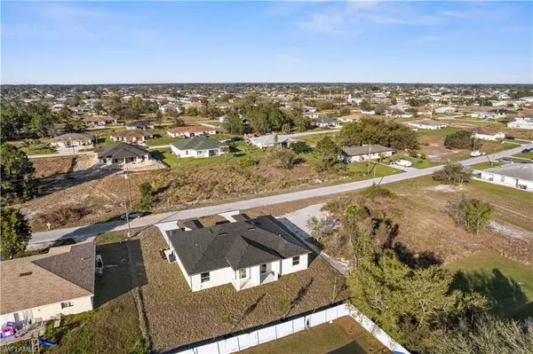 Lehigh Acres, FL 33973,4805-4807 28th ST SW