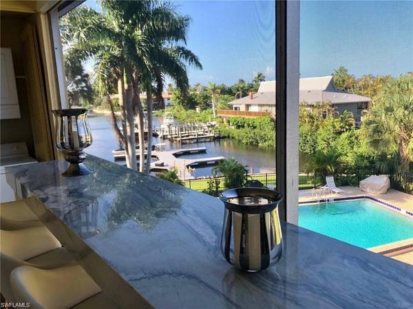 1666 Osprey AVE #203, Naples, FL 34102