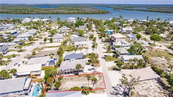 Fort Myers Beach, FL 33931,119 Coconut DR