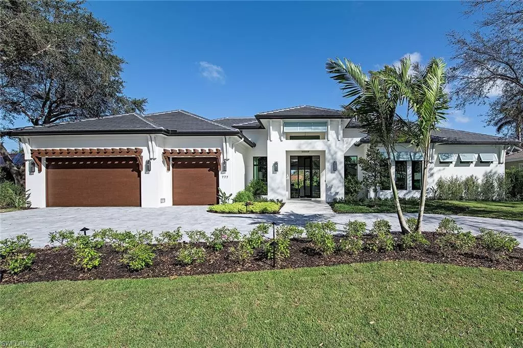 Naples, FL 34103,777 Binnacle DR