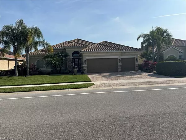 9317 Quarry DR, Naples, FL 34120