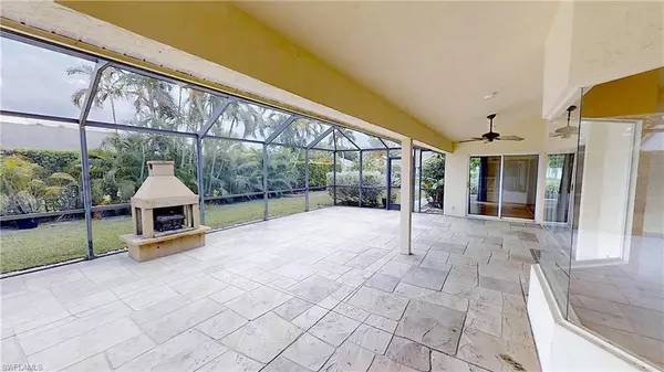 Naples, FL 34109,9916 Boca CIR