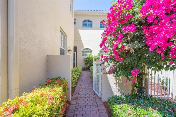 Naples, FL 34108,2300 L Ambiance CIR #101