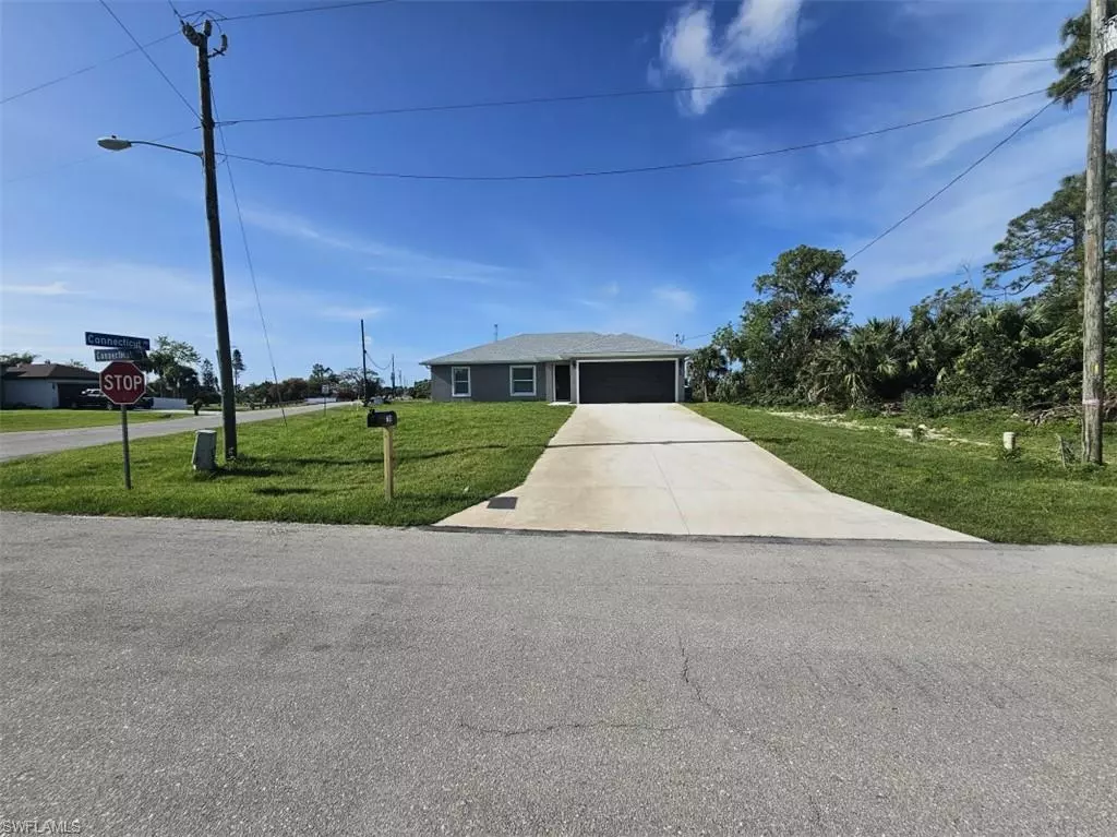 Lehigh Acres, FL 33936,700 Connecticut LN