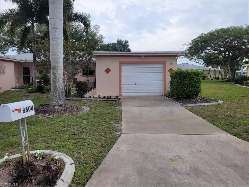 Fort Myers, FL 33907,8604 Granada CT