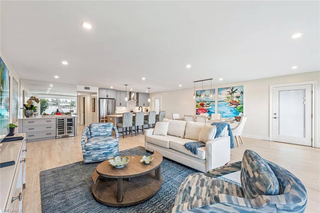 Naples, FL 34103,2850 Gulf Shore BLVD N #102