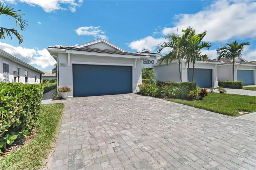 Naples, FL 34114,8966 Saint Lucia DR