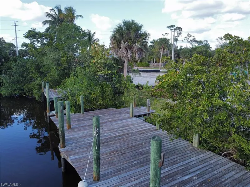 2948 Orange ST, Naples, FL 34112