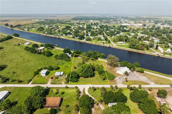 Moore Haven, FL 33471,1429 River RD