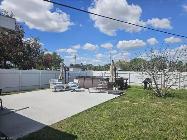 Lehigh Acres, FL 33936,22 Connecticut RD