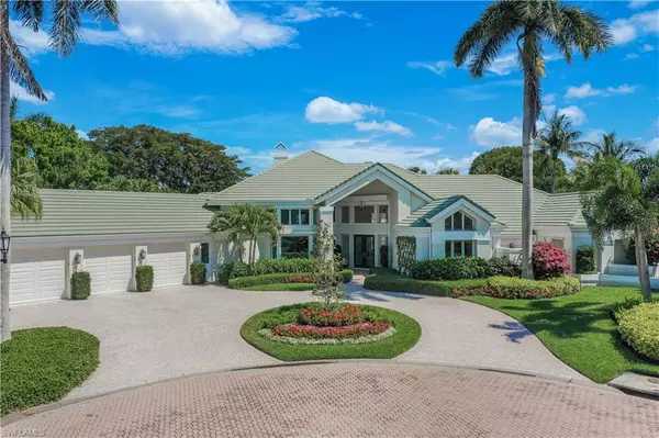 Naples, FL 34108,695 Ardmore LN