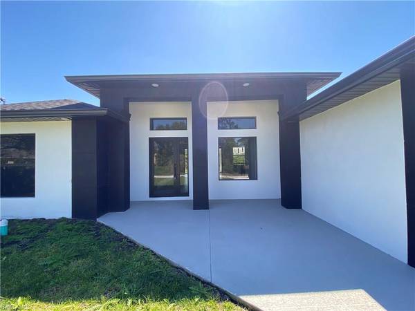 2517 37th ST SW, Lehigh Acres, FL 33976