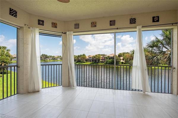 1845 Les Chateaux BLVD #202, Naples, FL 34109