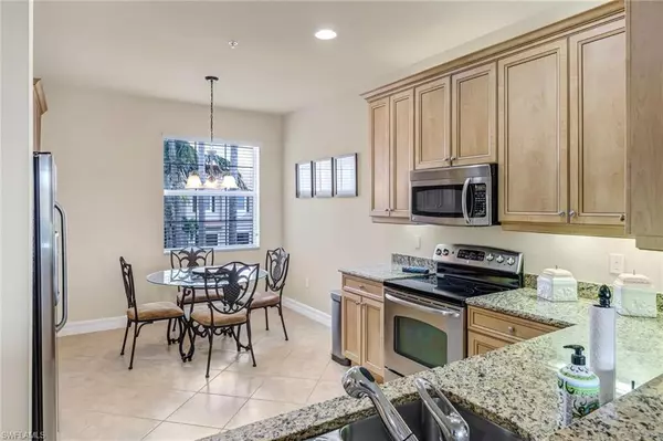 Naples, FL 34105,6552 Monterey PT #203