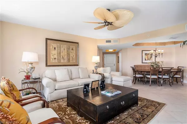 Naples, FL 34108,7225 Pelican Bay BLVD #1401