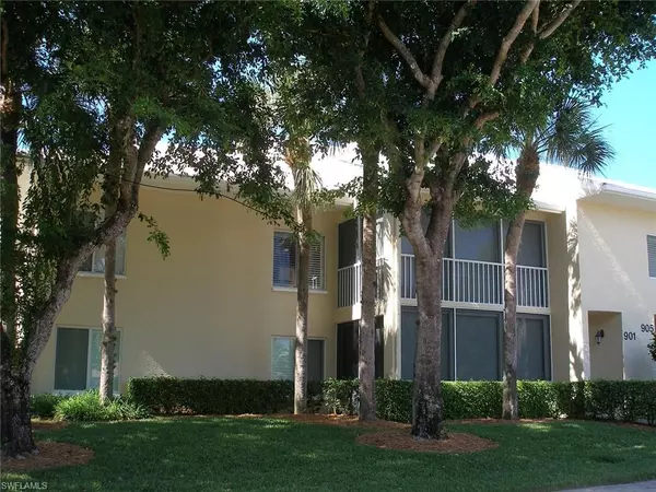 Naples, FL 34108,5809 Glencove DR #905