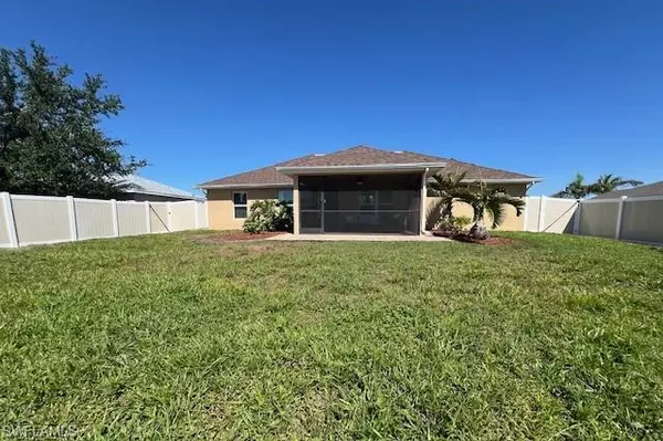 Cape Coral, FL 33991,614 SW 18th CT