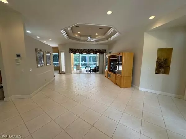 Naples, FL 34113,436 Crestwood LN