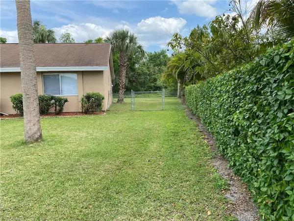 Labelle, FL 33935,4015 E Palomar CIR