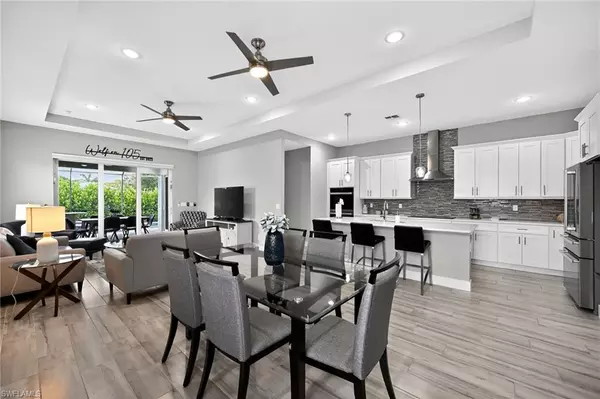 Naples, FL 34108,682 105th AVE N